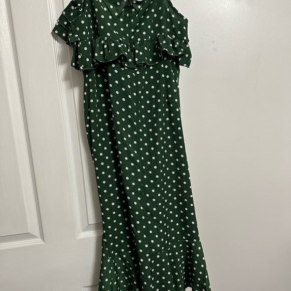 Green and White Ruffled Polka Dot Dress - Picture 5 of 7